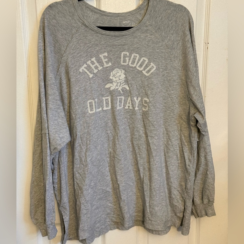 Aerie offline graphic long sleeve tee size M